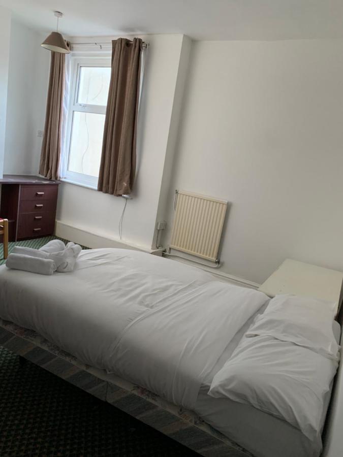 Jini Hotel Блекпул Екстериор снимка