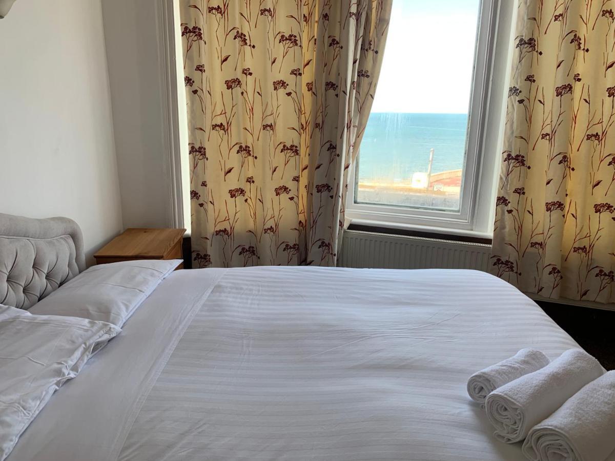 Jini Hotel Блекпул Екстериор снимка